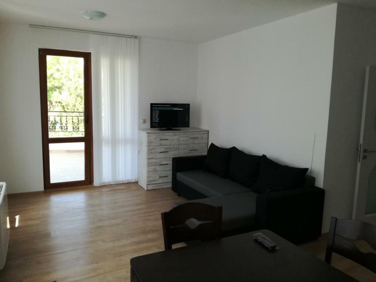 Guest House Katina Balchik Exterior photo